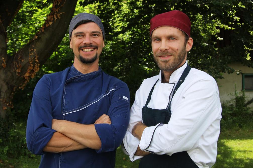 Küchenchef Seraphin Schwanninger und Koch David Stich